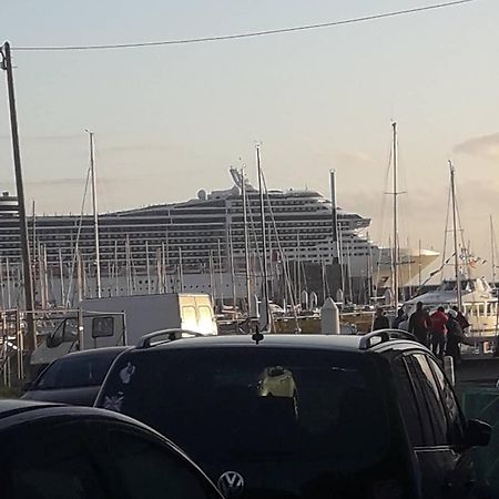 Lesembruns Ξενοδοχείο Χάβρη Εξωτερικό φωτογραφία